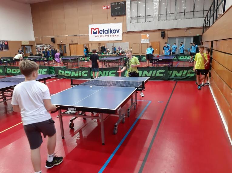 Turnaj ve stolním tenise