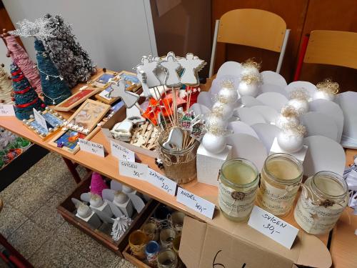 Školní vánoční trh